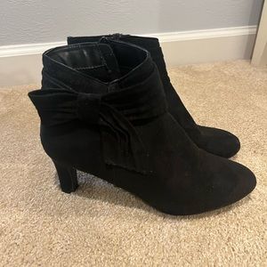 Black bootie with heel